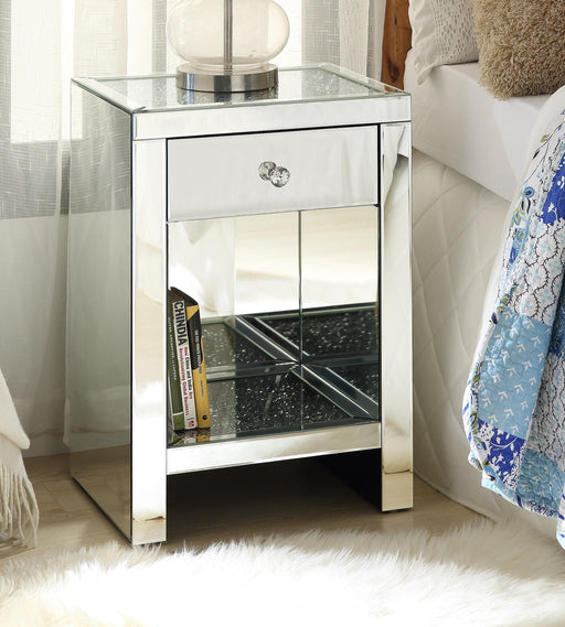 Noralie Mirrored & Faux Diamonds Accent Table - Wayne's Fine Furniture & Bedding (Jacksonville,FL)