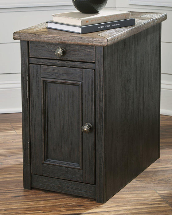 Tyler Creek End Table Set - Wayne's Fine Furniture & Bedding (Jacksonville,FL)