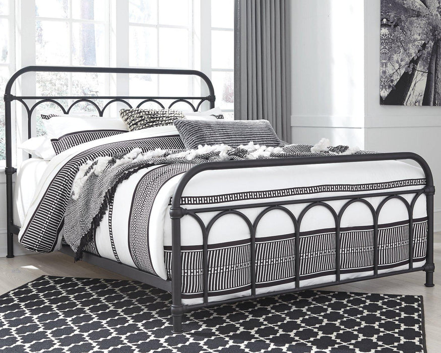 Nashburg Queen Bedroom Set